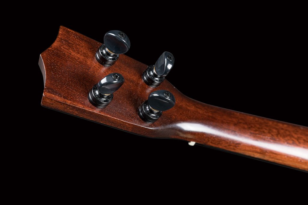 Ručně vyrobené ukulele od Štěpána Ondráka