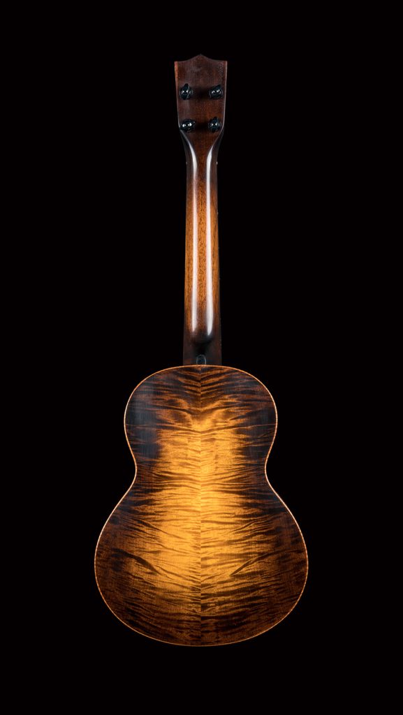Ručně vyrobené ukulele od Štěpána Ondráka