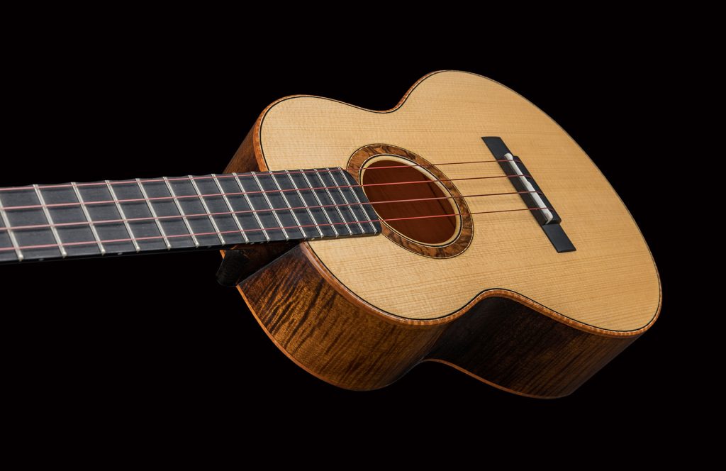 Ručně vyrobené ukulele od Štěpána Ondráka