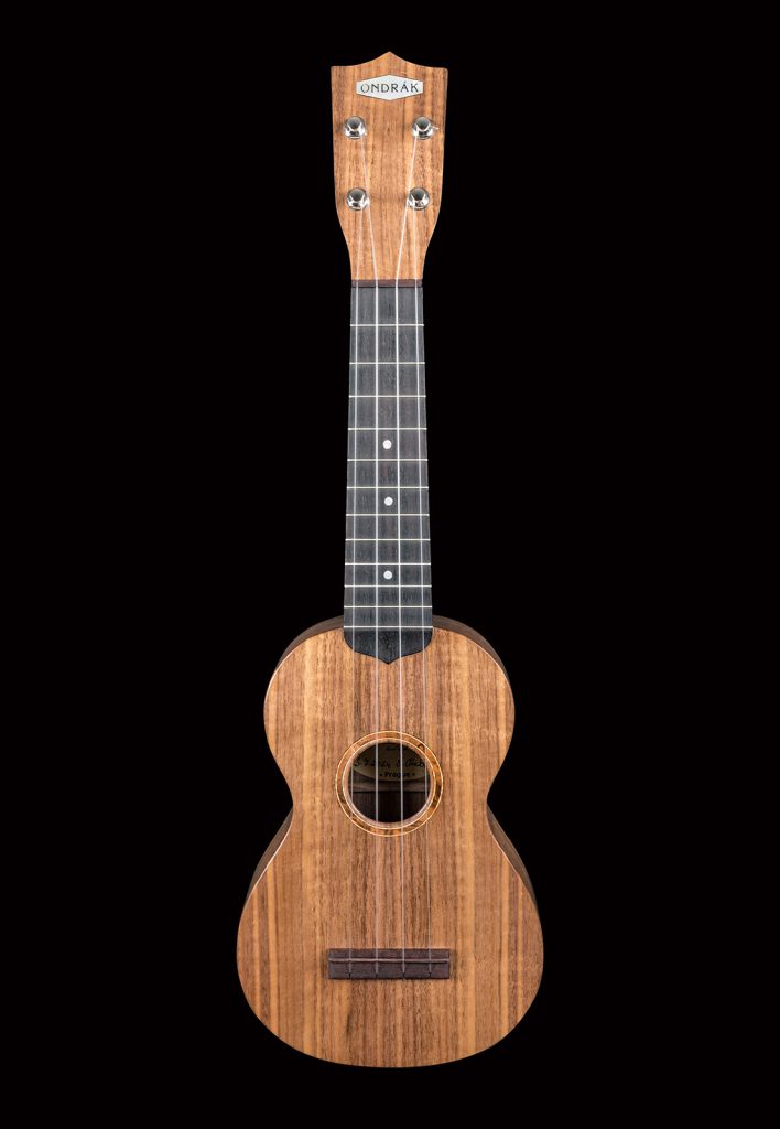 Ručně vyrobené ukulele od Štěpána Ondráka