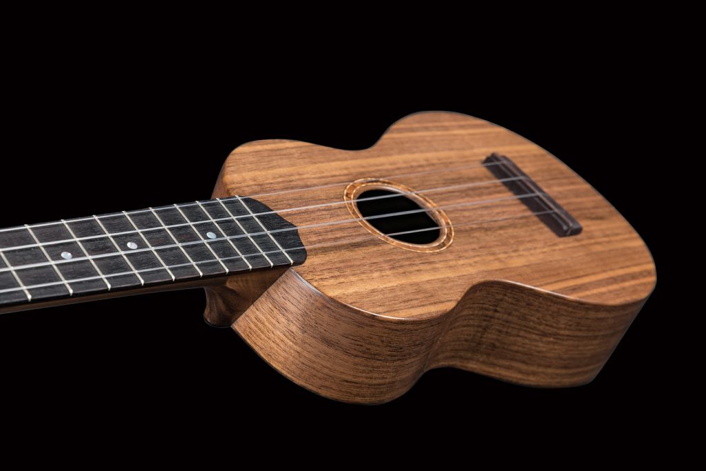 Ručně vyrobené ukulele od Štěpána Ondráka